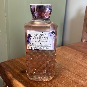 Bath & Body Works Gingham Vibrant Shower Gel